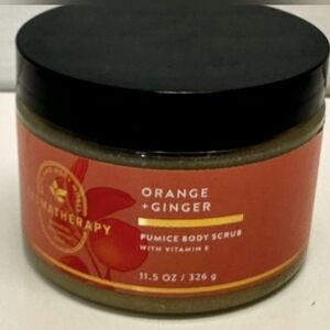 ❣️NWT PUMICE BODY SCRUB